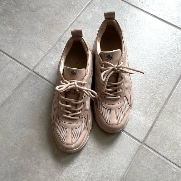 THE WISHBONE COLLECTION / PINK PLATFORM SNEAKERS - Picture 2 of 7